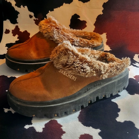 Skeckers Shoes - Skeckers Mules Suede Clogs for Women